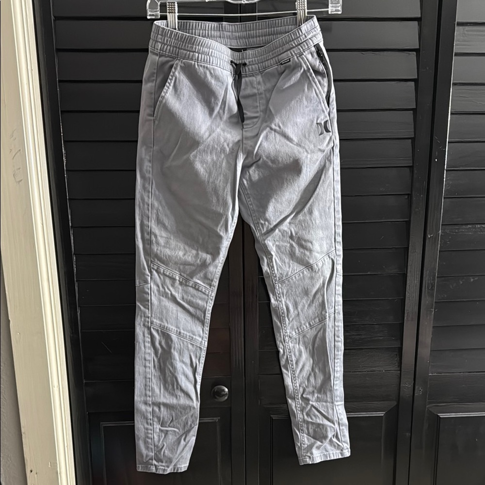 Hurley Gray Cargo Bottoms Versatile and Durable